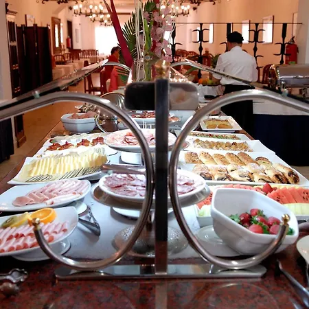 ホテル ガレ​​オン 3*