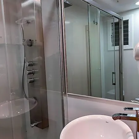 加雷翁酒店 酒店 锡切斯